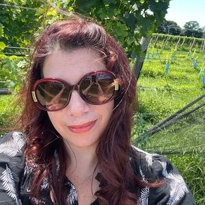 Meet your Posher, Jen